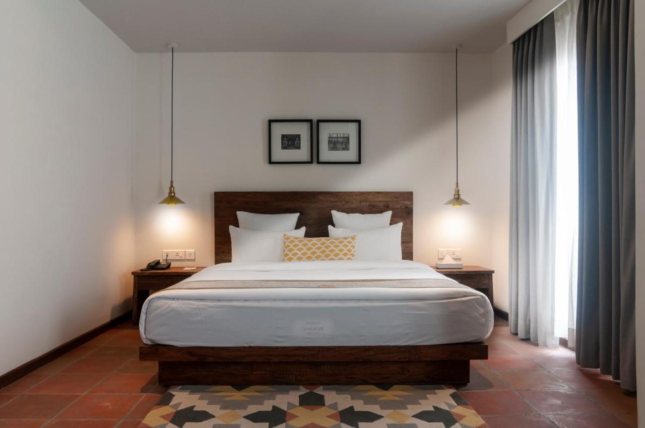 Hotel Roadhouse, Thamel, Kathmandu- Contemporary Boutique Bagian luar foto