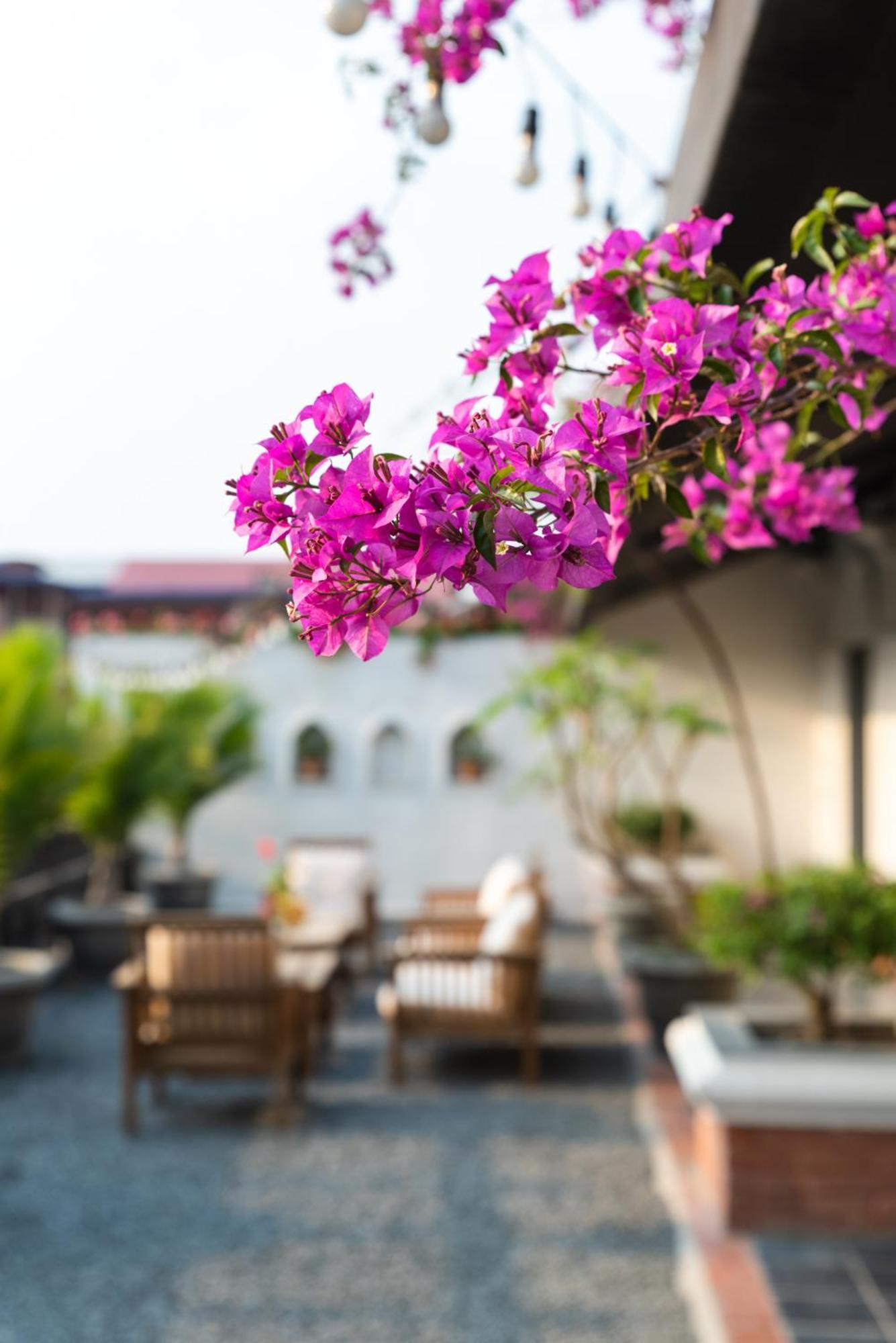 Hotel Roadhouse, Thamel, Kathmandu- Contemporary Boutique Bagian luar foto