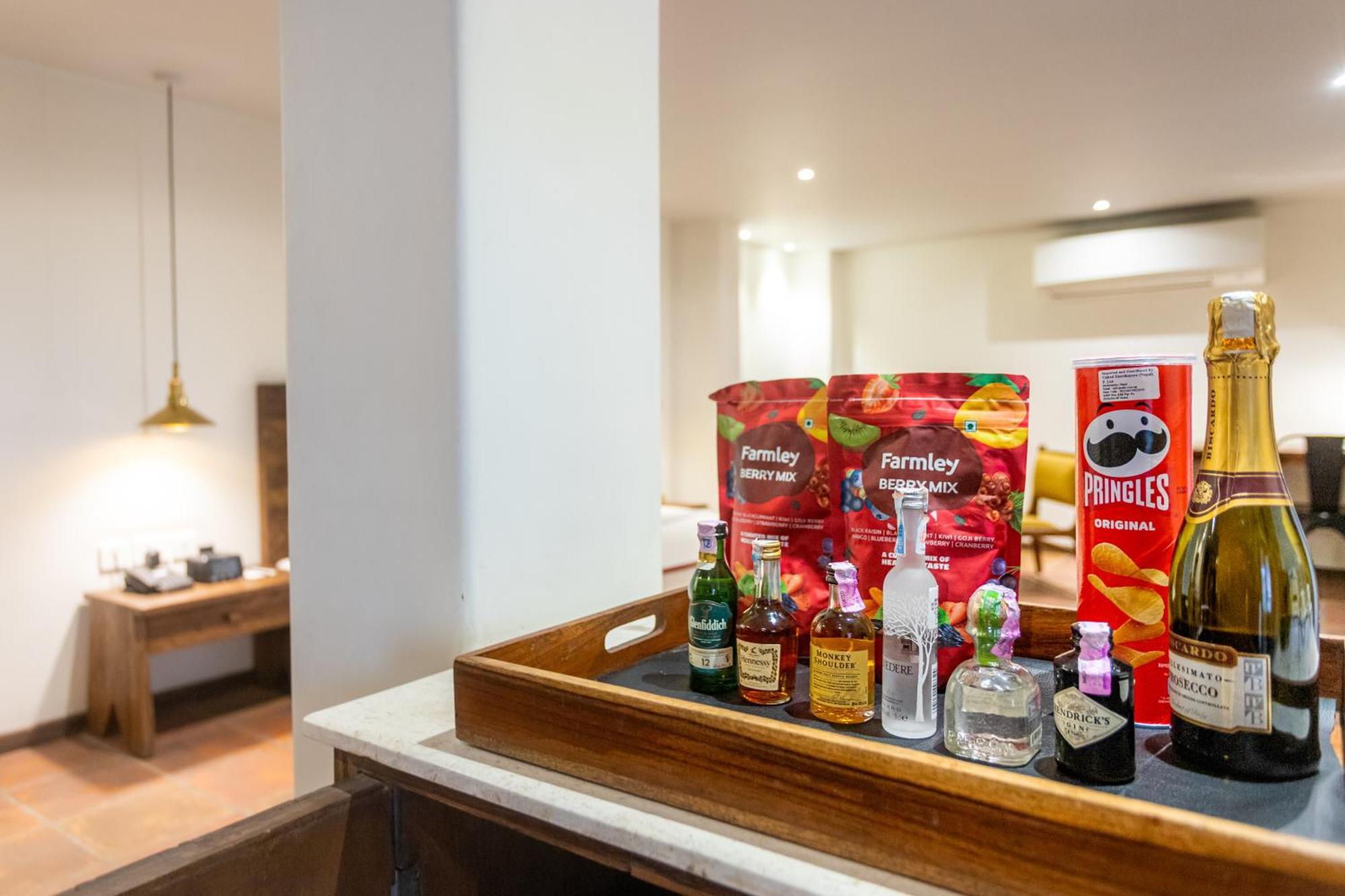 Hotel Roadhouse, Thamel, Kathmandu- Contemporary Boutique Bagian luar foto